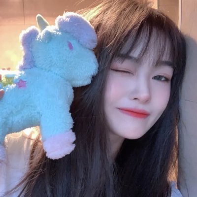 院子里的女人